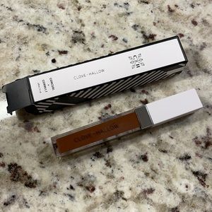 Clove & Hallow Conceal + Correct in shade 13